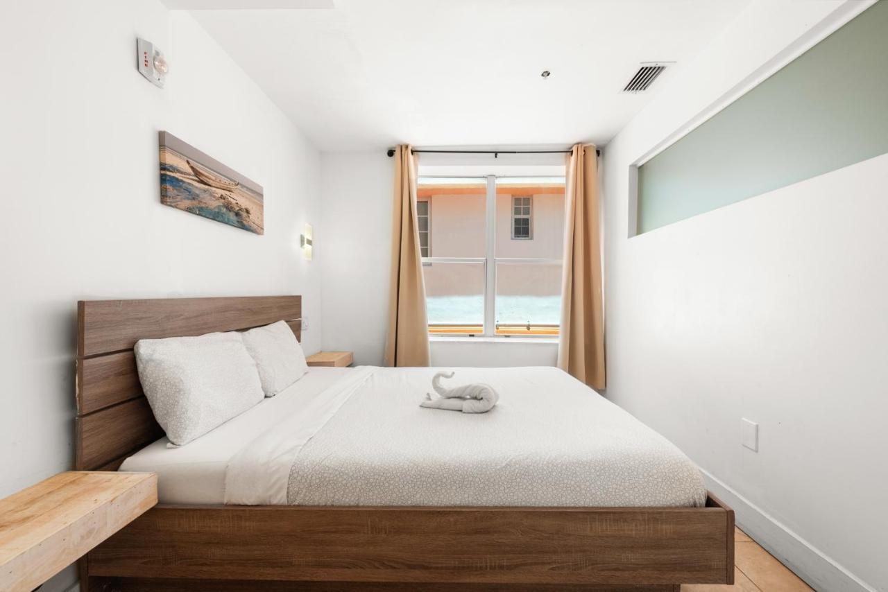 Ocean Drive Apartment Suites In Miami Beach Esterno foto