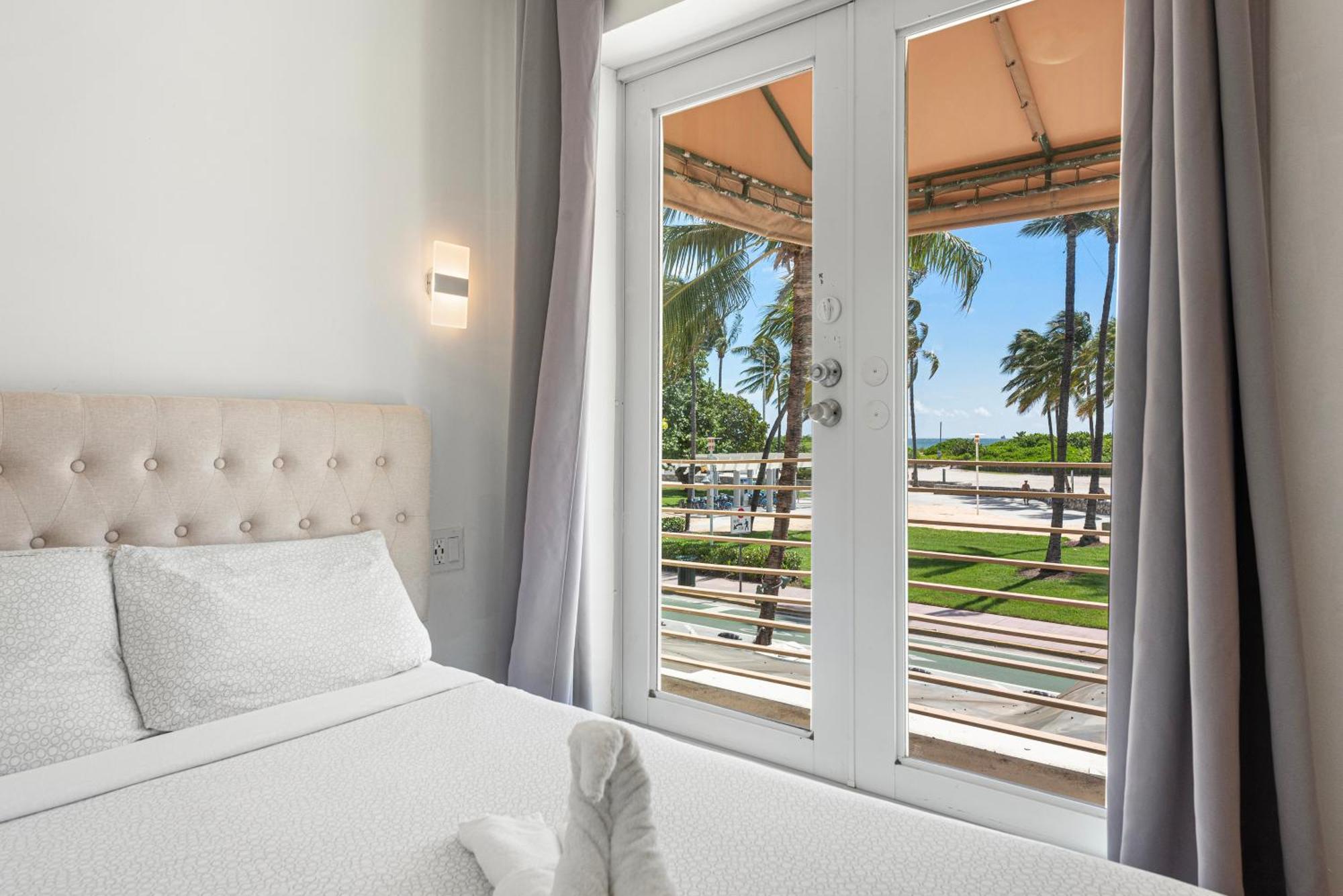 Ocean Drive Apartment Suites In Miami Beach Esterno foto